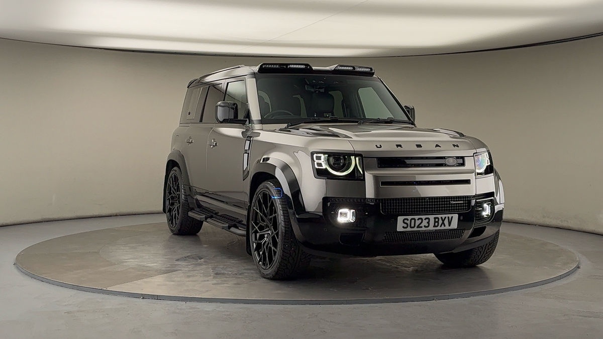 More views of Land Rover Defender 110