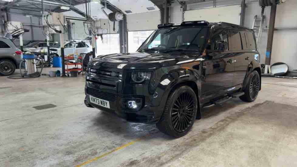 More views of Land Rover Defender 110