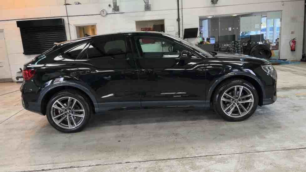 More views of Audi Q3