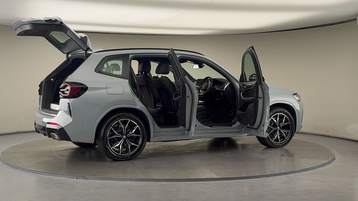 More views of BMW X3