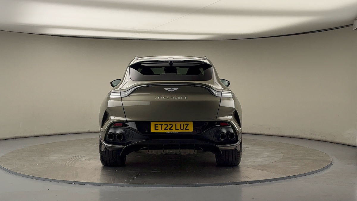 Aston Martin DBX Image 4