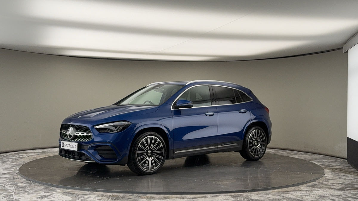 More views of Mercedes-Benz GLA