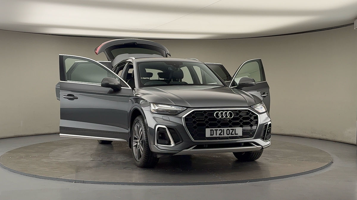 More views of Audi Q5