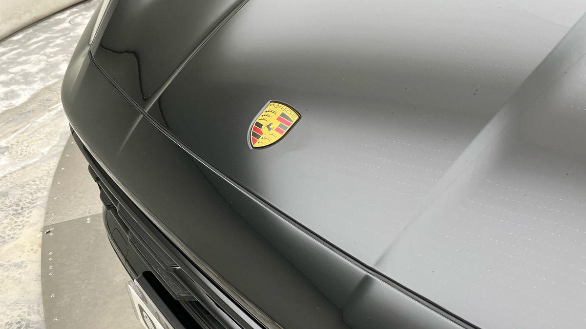 Porsche Cayenne Image 24