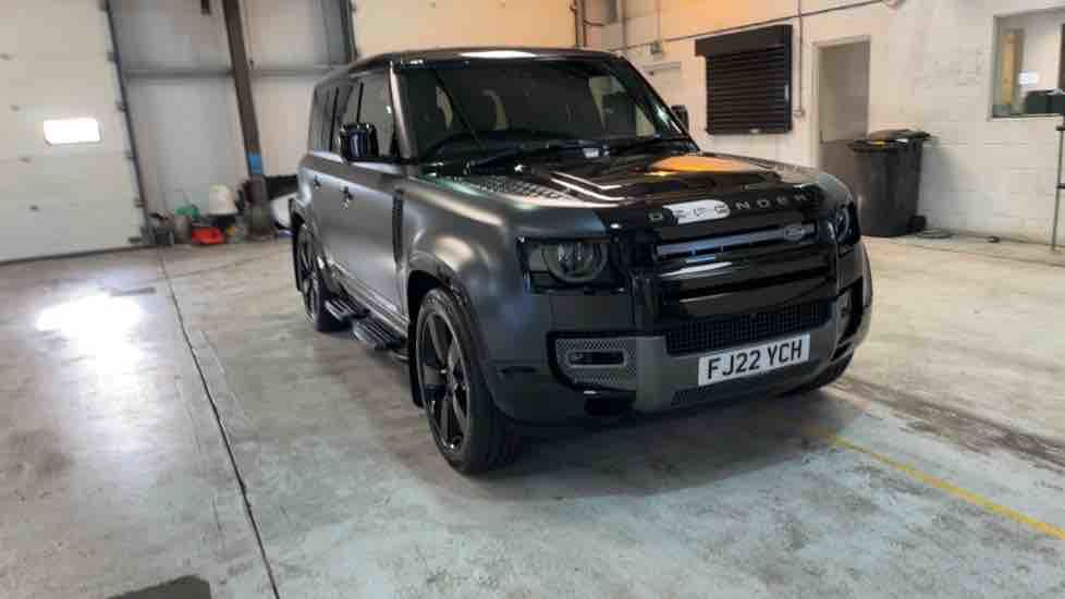 More views of Land Rover Defender 110