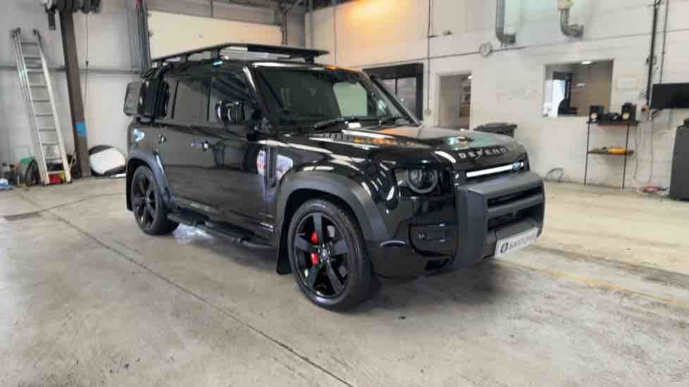 More views of Land Rover Defender 110