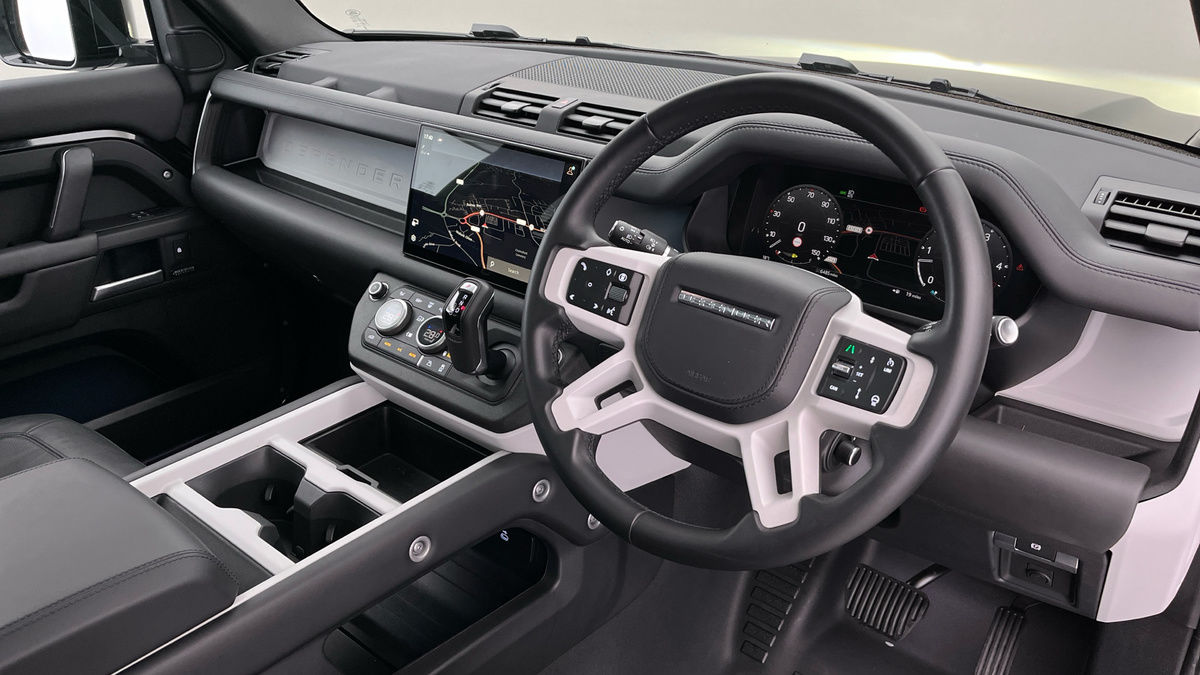Land Rover Defender 110 Urban Image 5