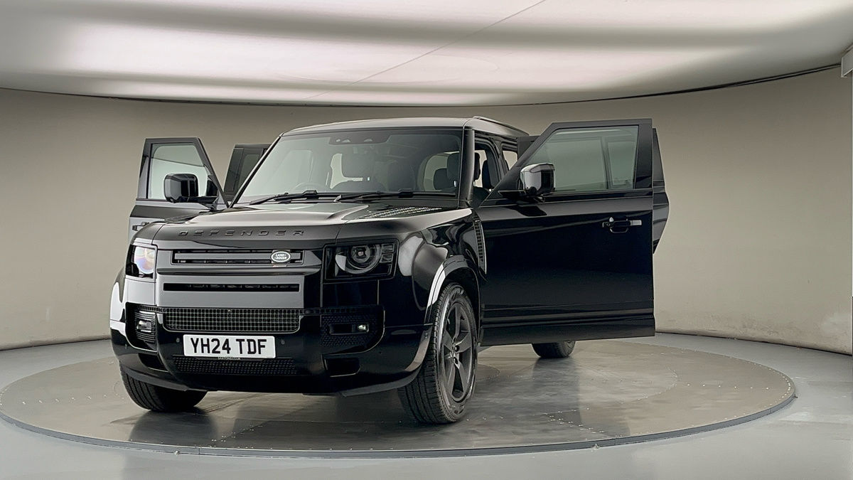 More views of Land Rover Defender 110
