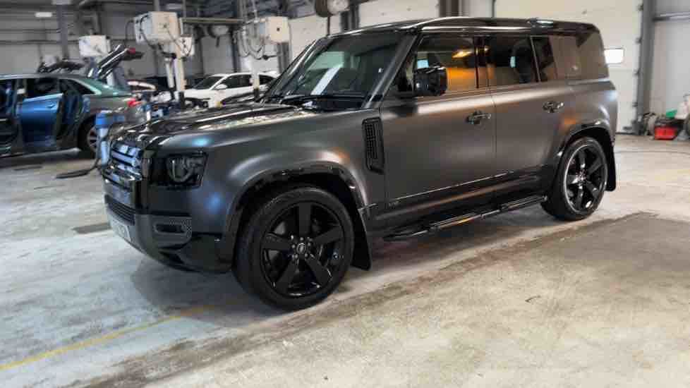 More views of Land Rover Defender 110