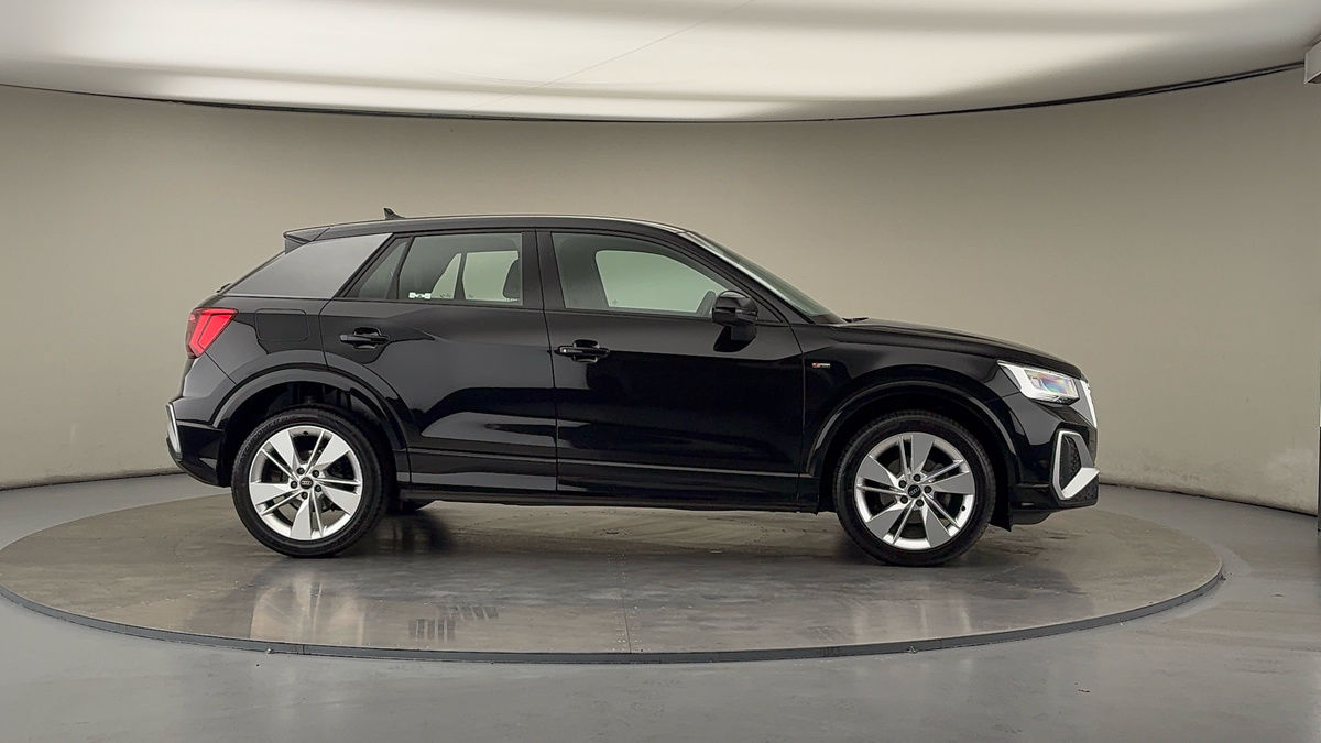 More views of Audi Q2