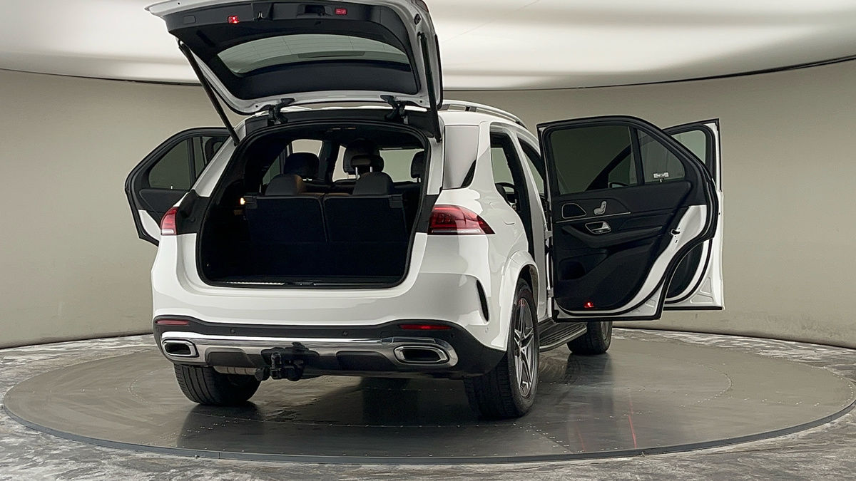 More views of Mercedes-Benz GLE