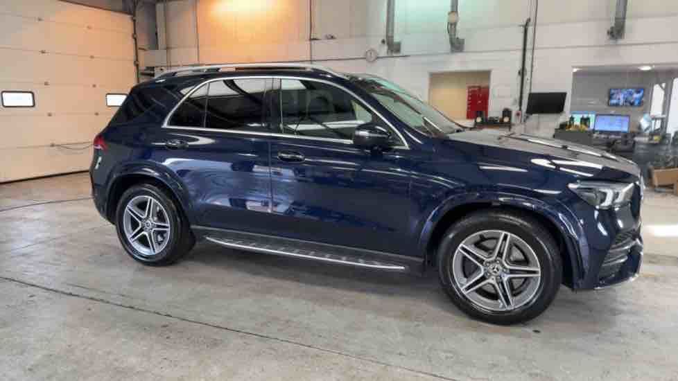 More views of Mercedes-Benz GLE