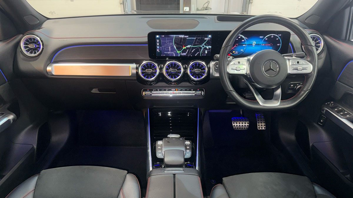 Mercedes-Benz EQB Image 12
