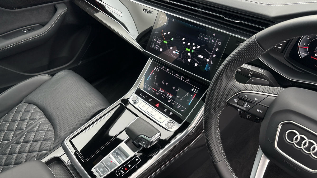 Audi Q7 Image 18