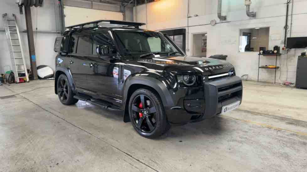 More views of Land Rover Defender 110