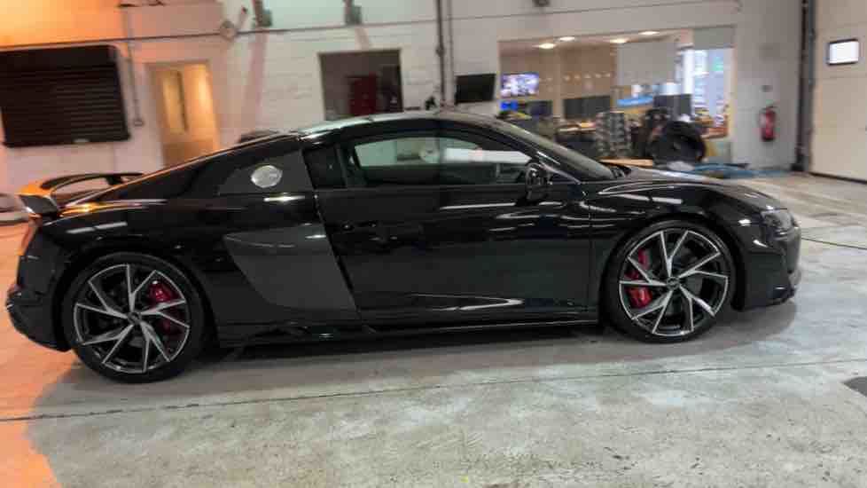 More views of Audi R8