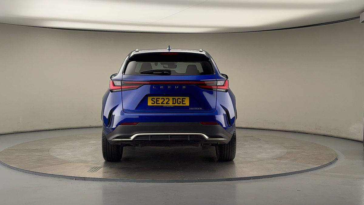 Lexus NX Image 4