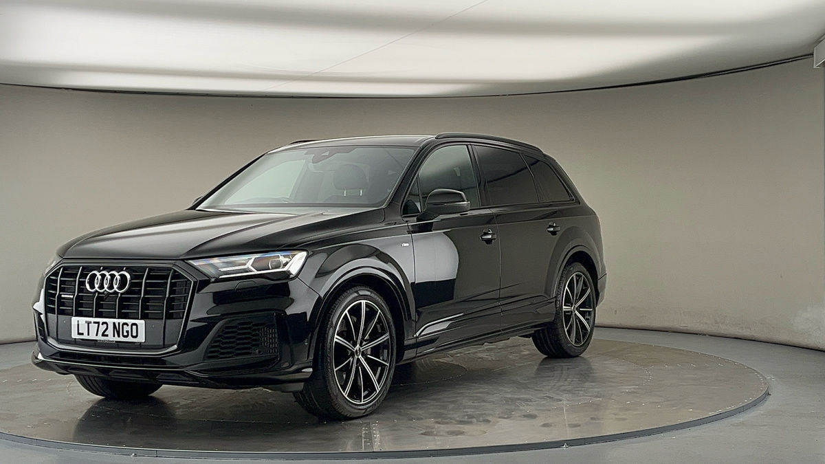 More views of Audi Q7