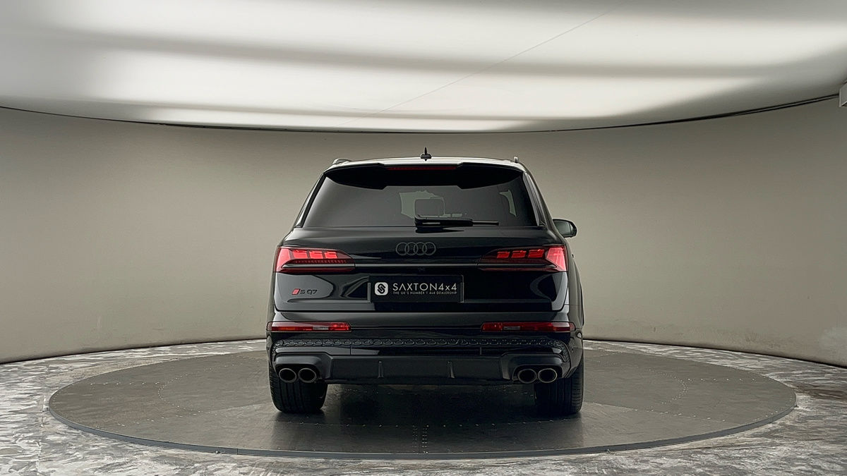Audi SQ7 Image 4