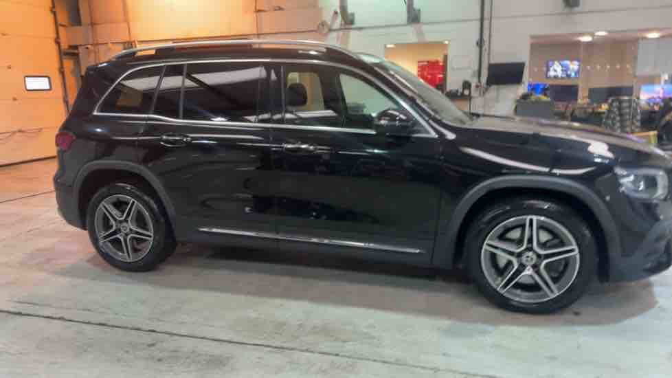 More views of Mercedes-Benz GLB