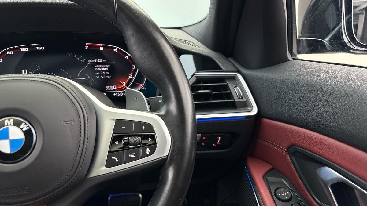 BMW 3 Series Image 14