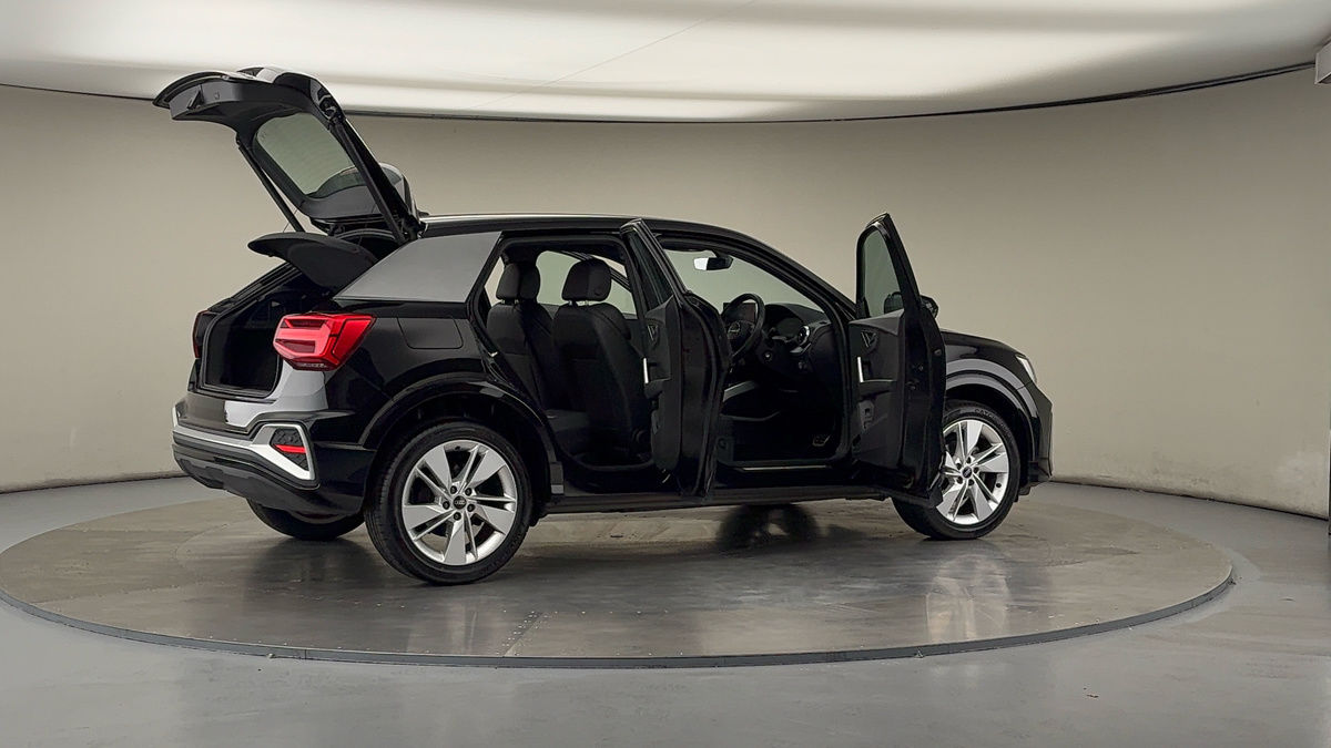 More views of Audi Q2