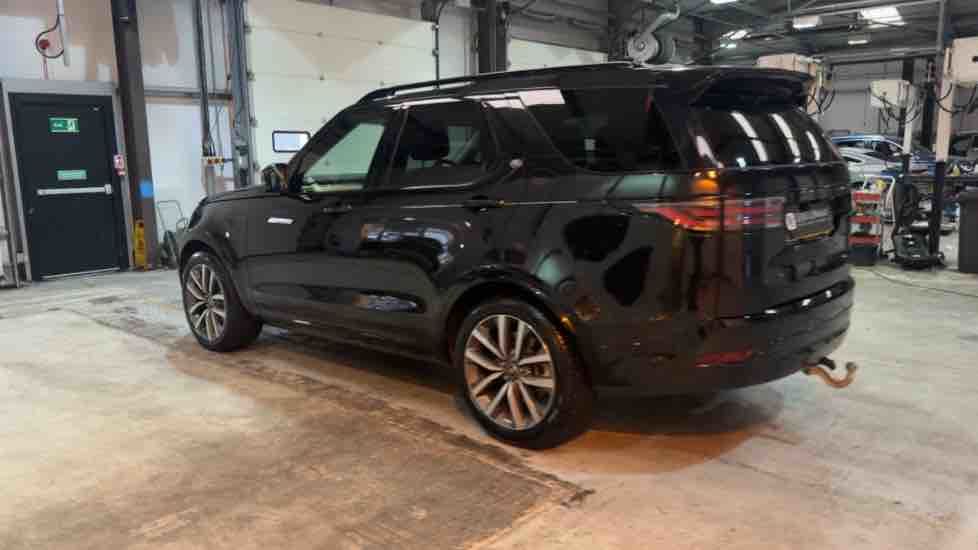 More views of Land Rover Discovery