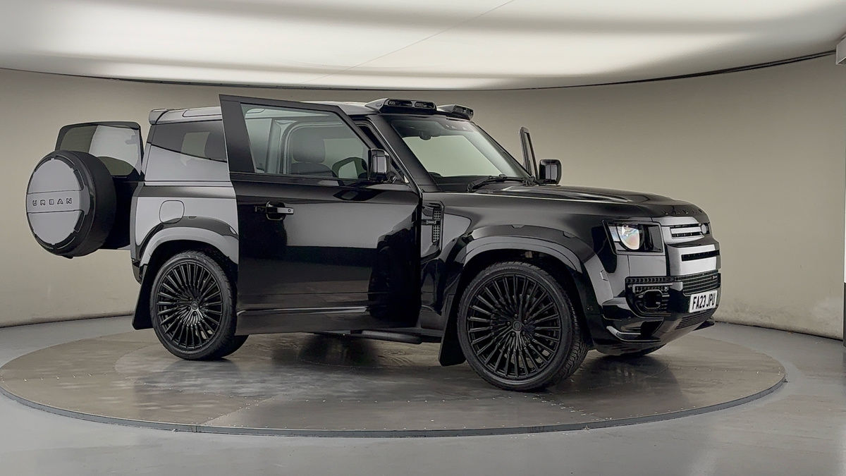More views of Land Rover Defender 90