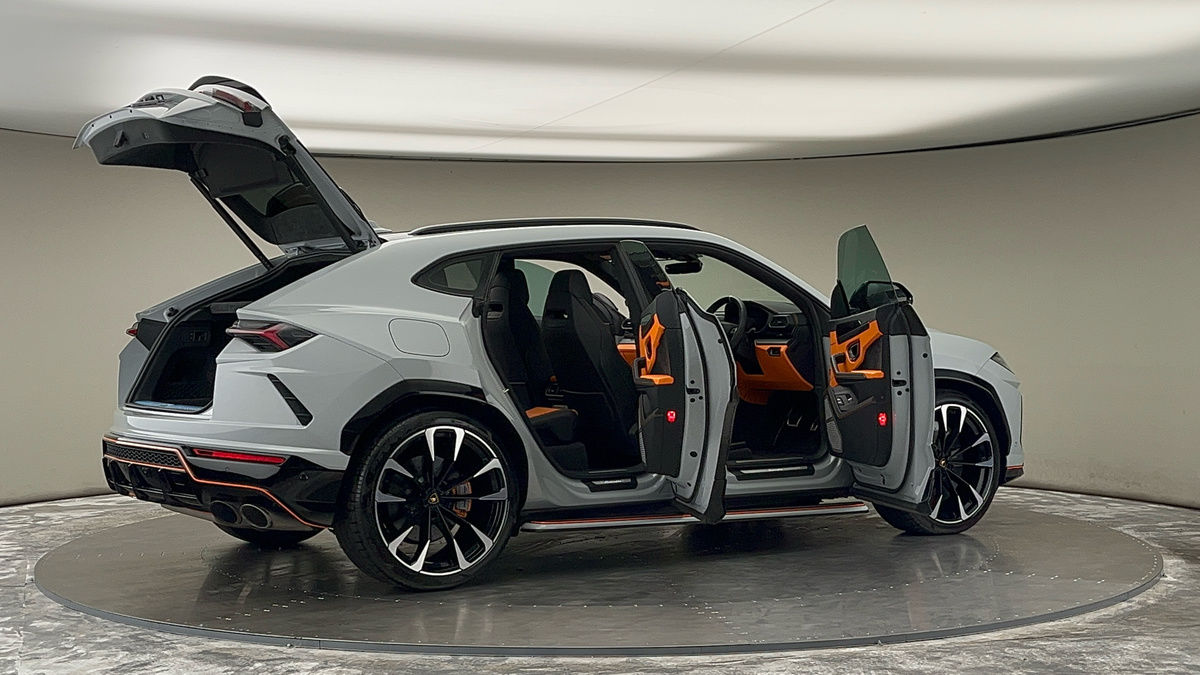 More views of Lamborghini Urus