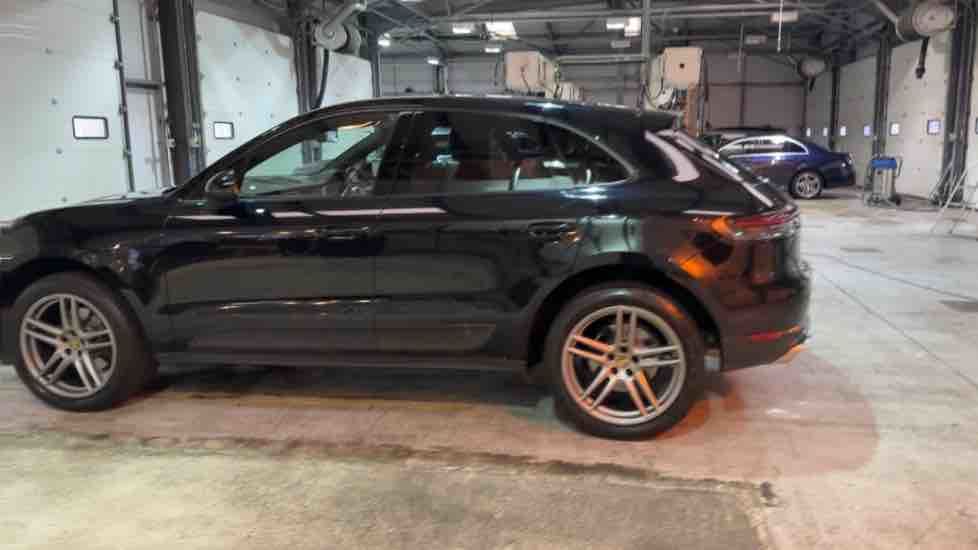 More views of Porsche Macan