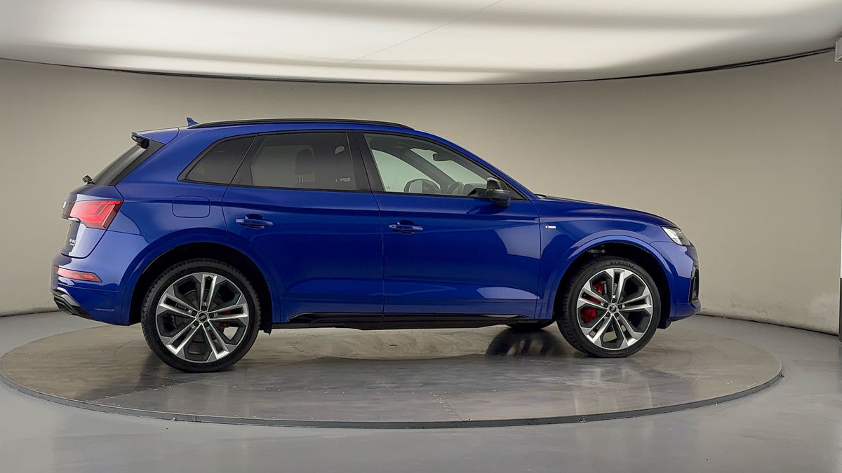 More views of Audi Q5