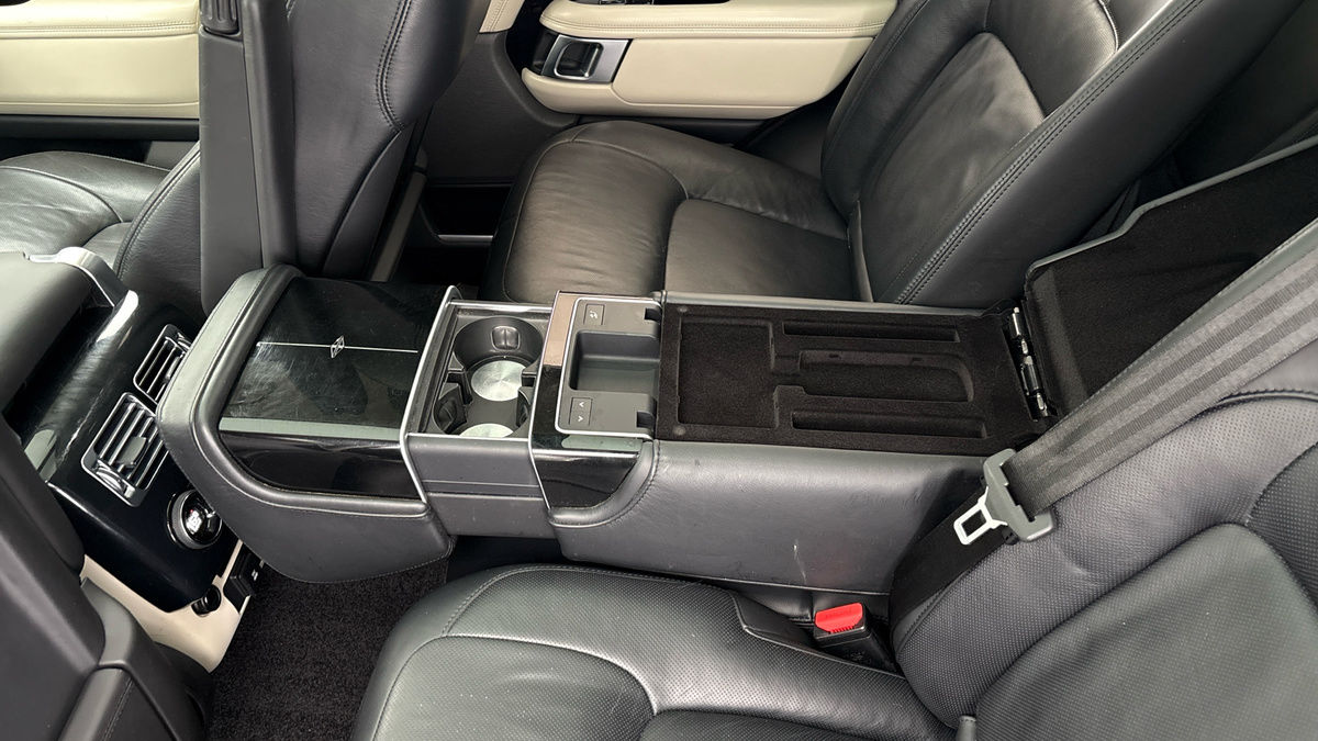 Land Rover Range Rover Image 9