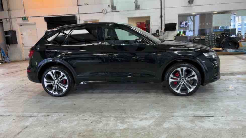 More views of Audi Q5