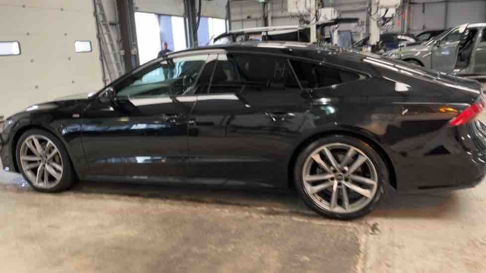 More views of Audi A7