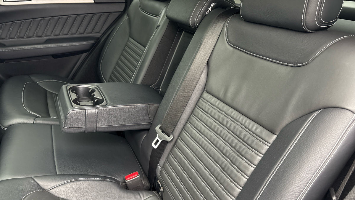Mercedes-Benz GLE Image 9