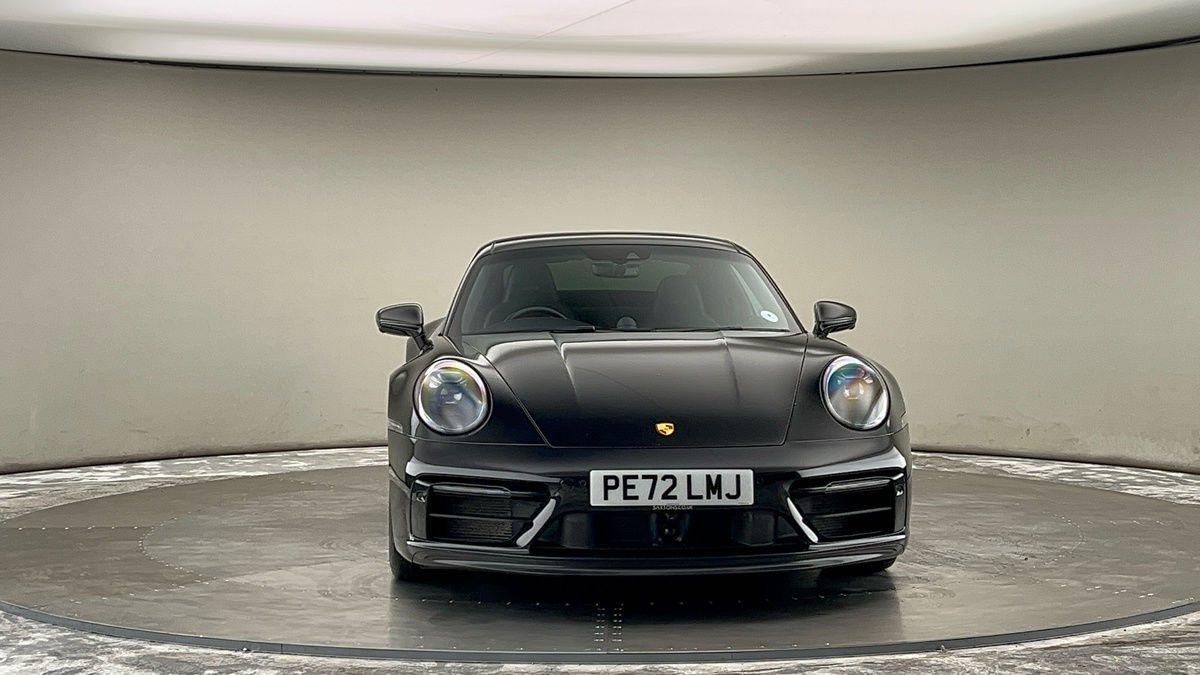 More views of Porsche 911