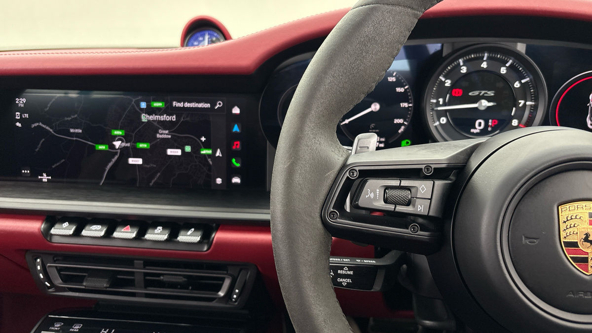 Porsche 911 Image 13