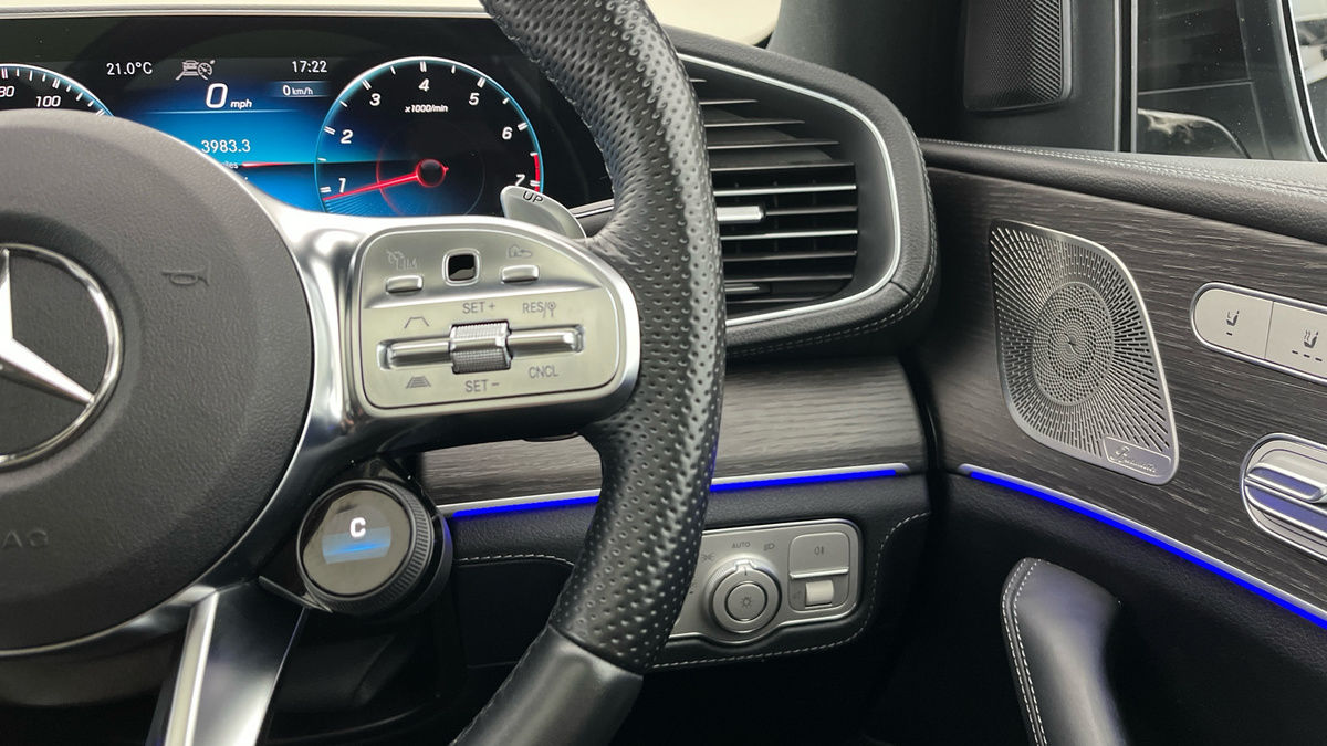 Mercedes-Benz GLE Image 14