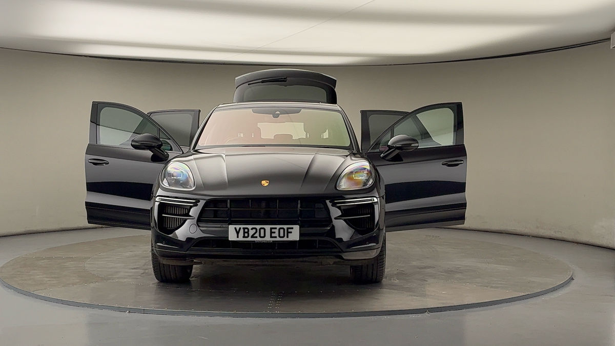 More views of Porsche Macan
