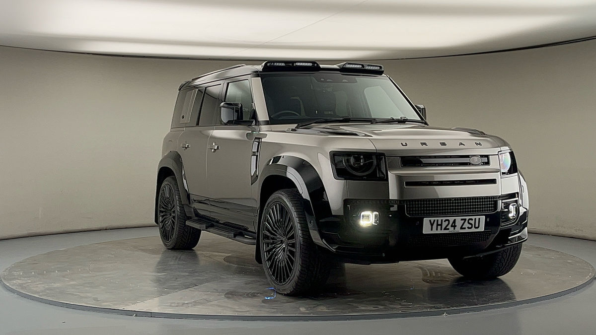 More views of Land Rover Defender 110