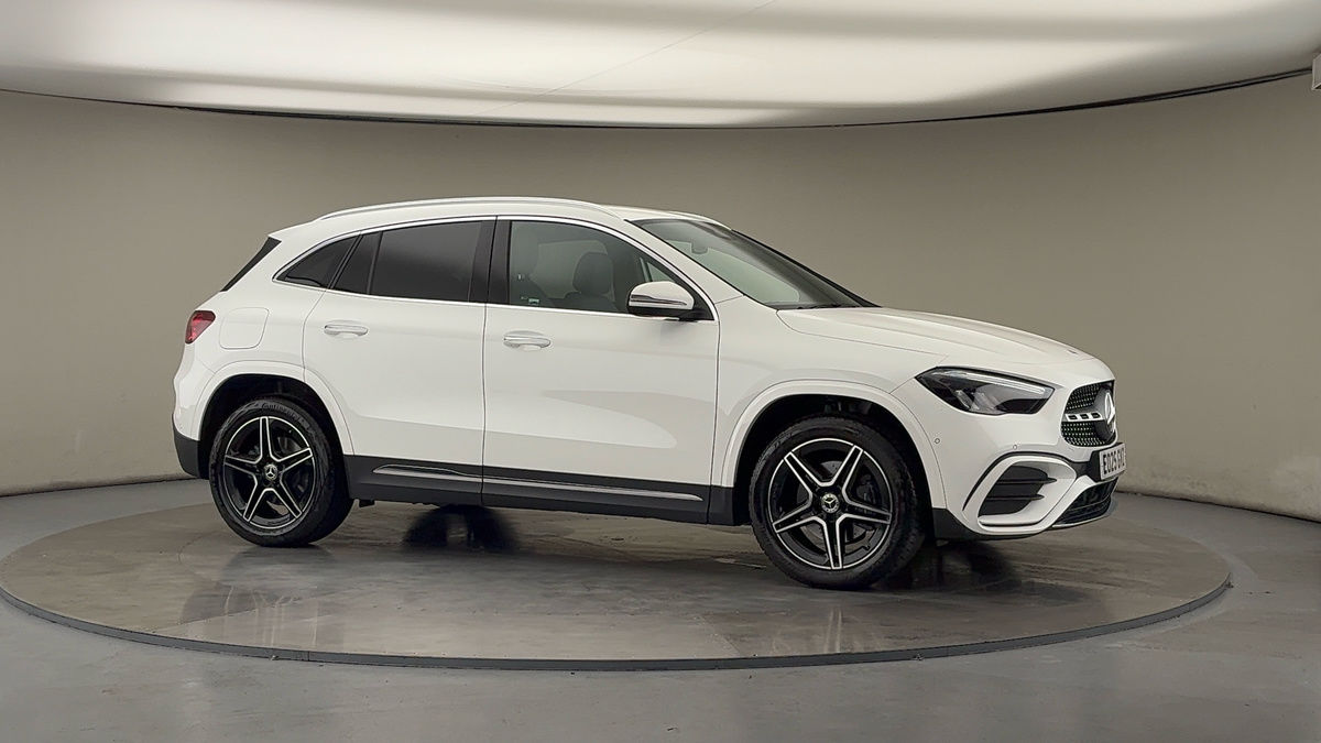 More views of Mercedes-Benz GLA