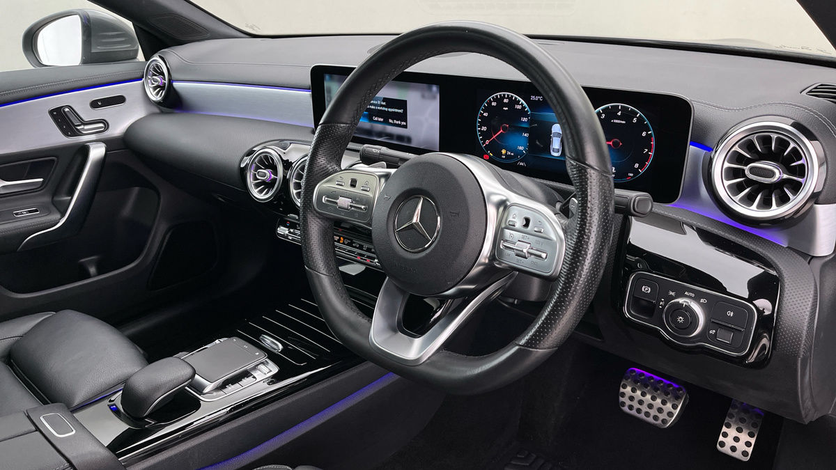 Mercedes-Benz CLA Image 5