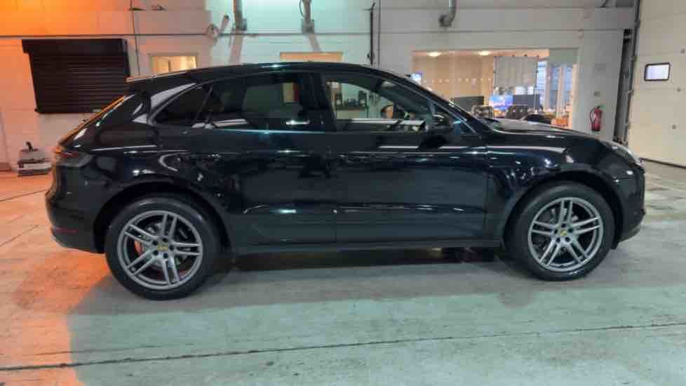 More views of Porsche Macan