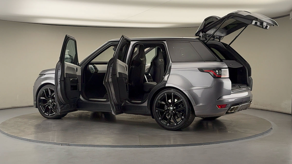 More views of Land Rover Range Rover Sport