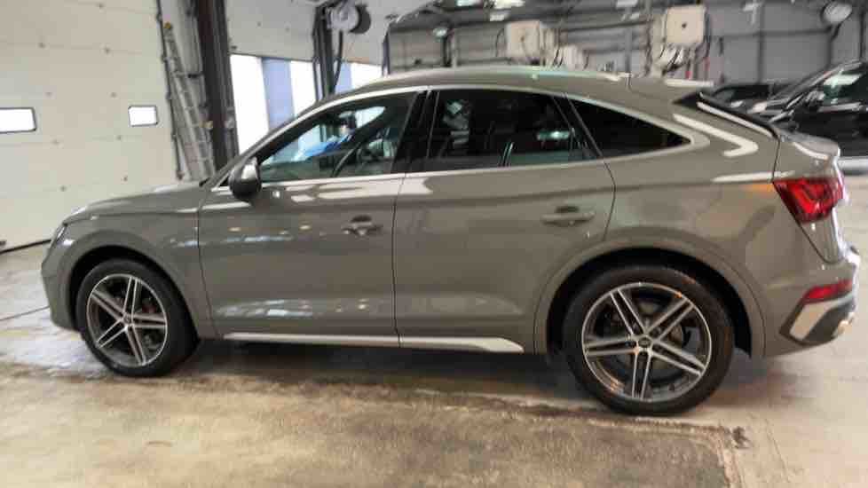 More views of Audi SQ5