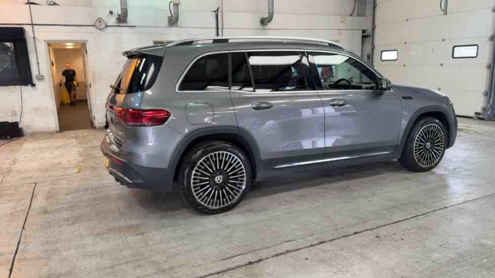 More views of Mercedes-Benz EQB