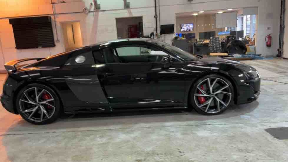 More views of Audi R8