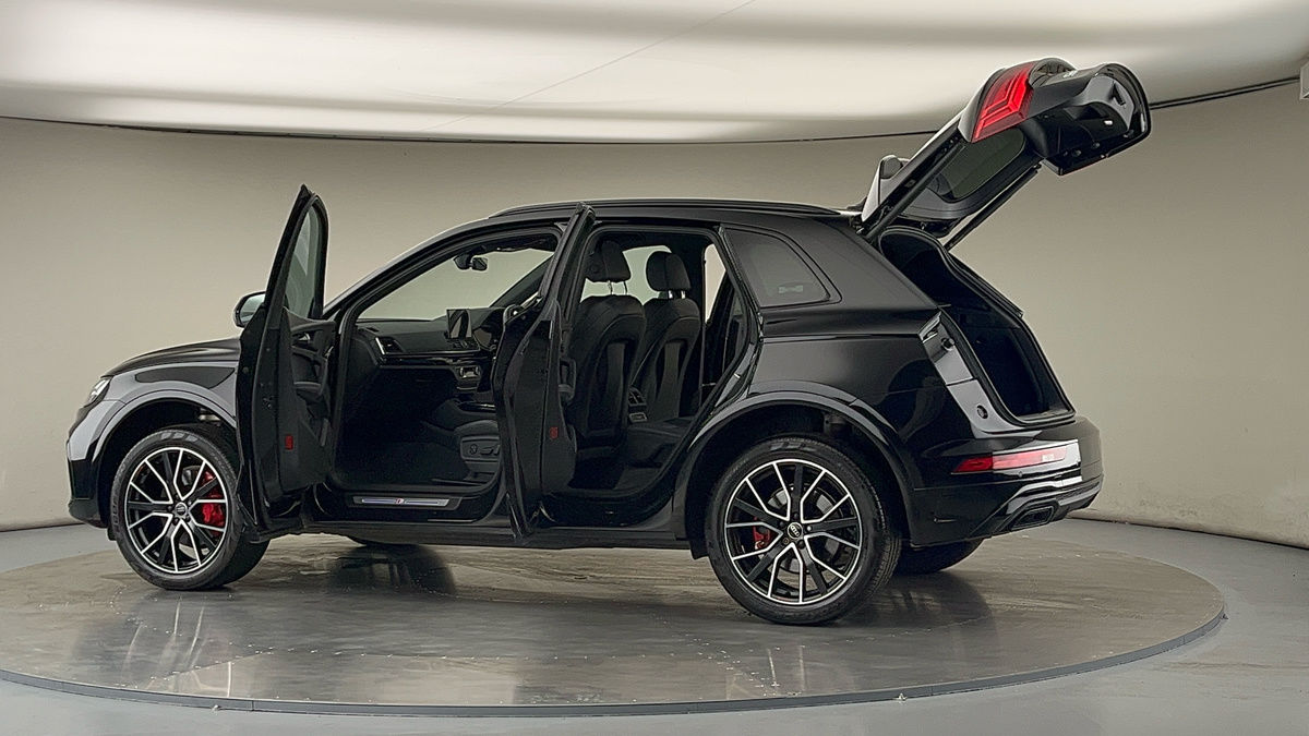 More views of Audi Q5