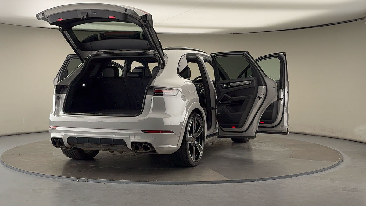 More views of Porsche Cayenne