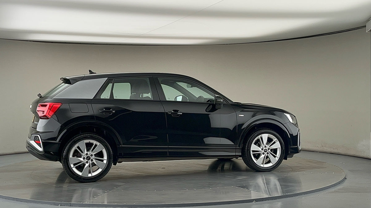 More views of Audi Q2